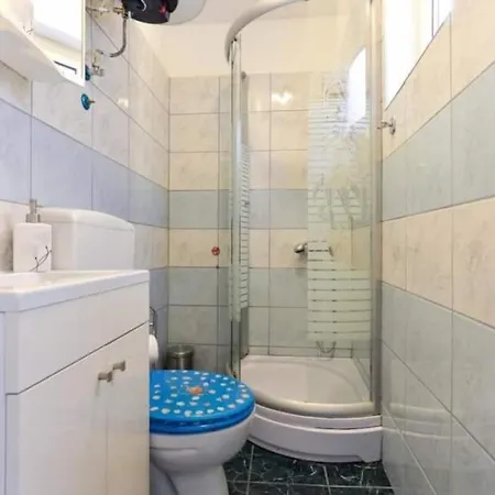 Historic Luxury Old Town Apartment