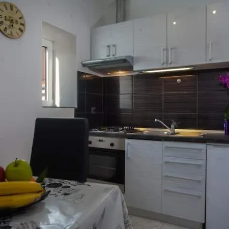 Historic Luxury Old Town * Zara