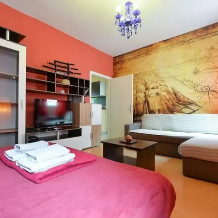 Historic Luxury Old Town Apartman Zára